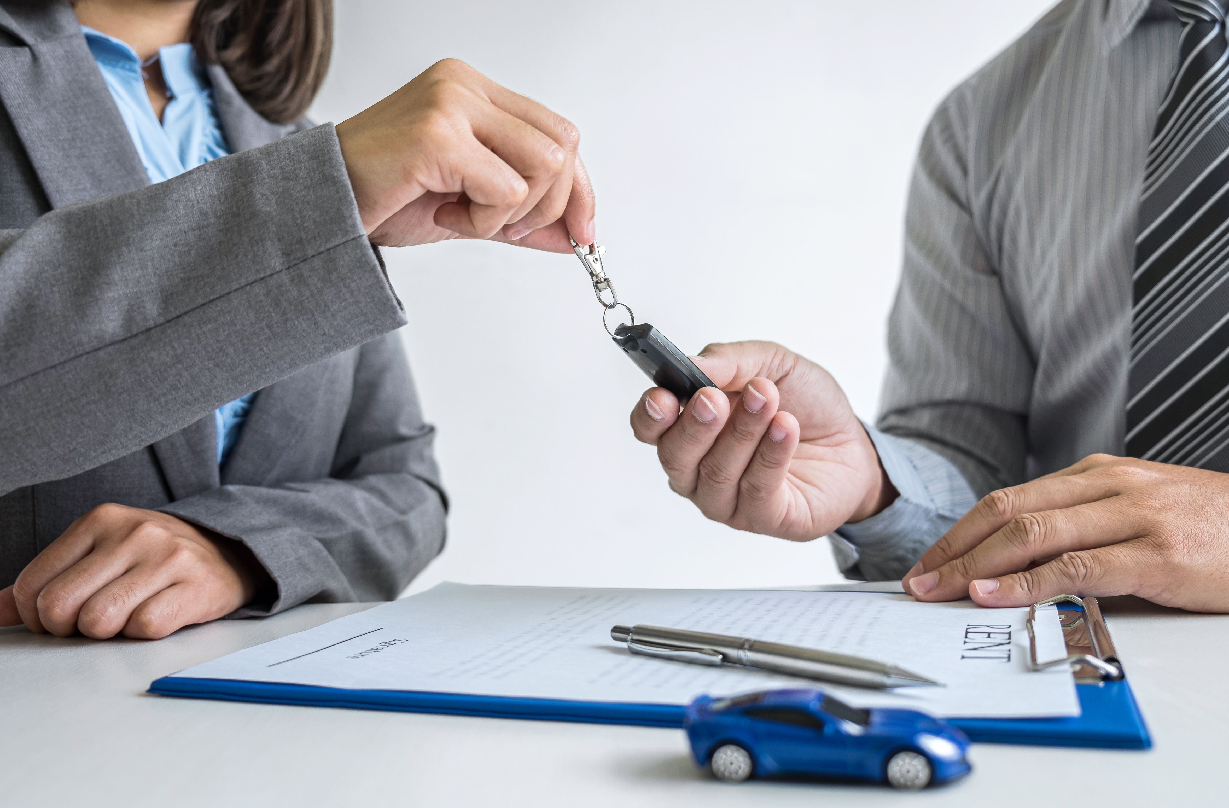What you need to know before renting a car in Bucharest